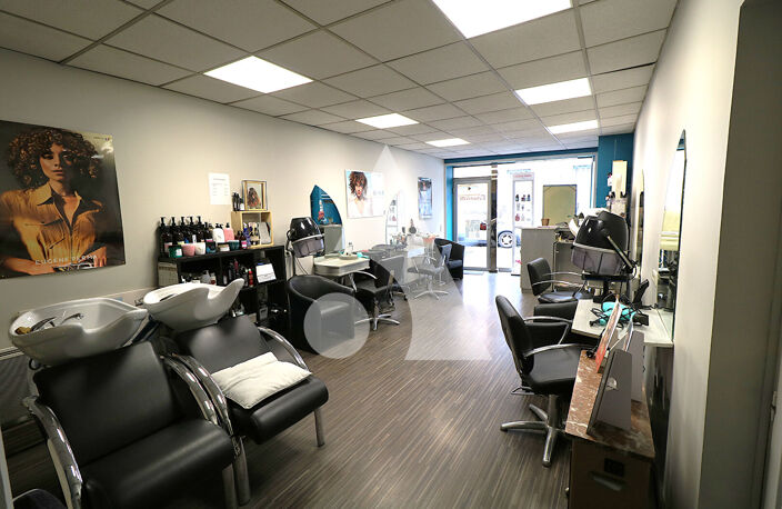 Fonds de commerce Coiffure Tarbes 34 m² — photo 2