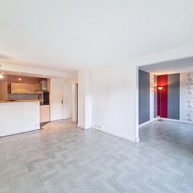 Appartement 5 pièces 184000 €