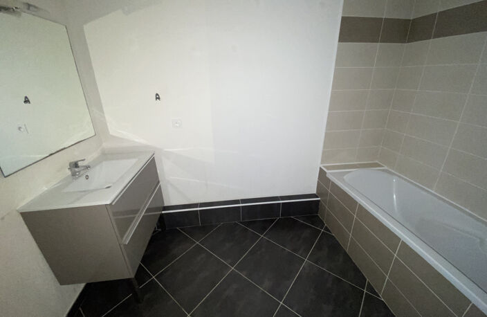 MONTPELLIER // CITE MION // SAINT MARTIN // T3 de 59m2 envir — photo 5