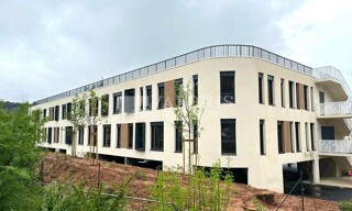 Bureau  1200 m² à louer à Meyreuil (13590)
