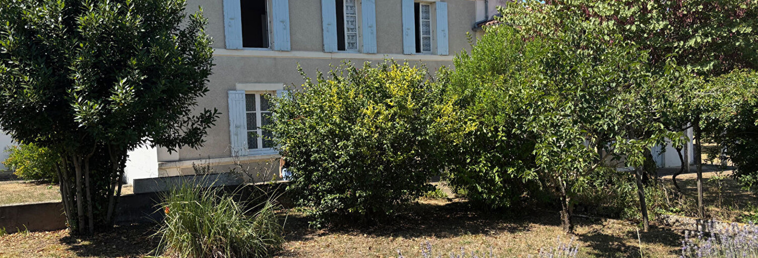 Maison 4 Pièces 134 m² à vendre à Bords (17430)