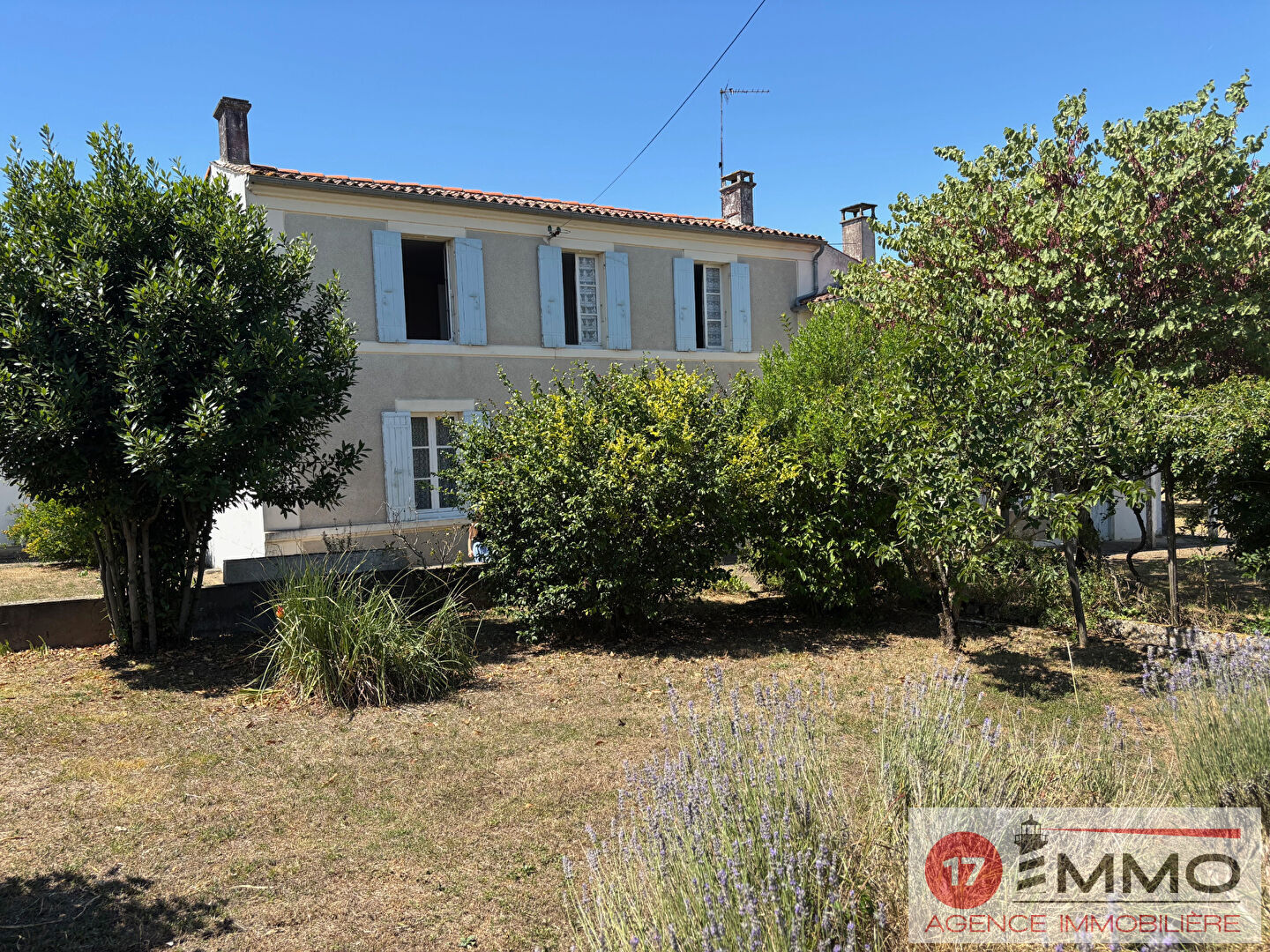 Villa / Maison  T4 à vendre Bords 17430