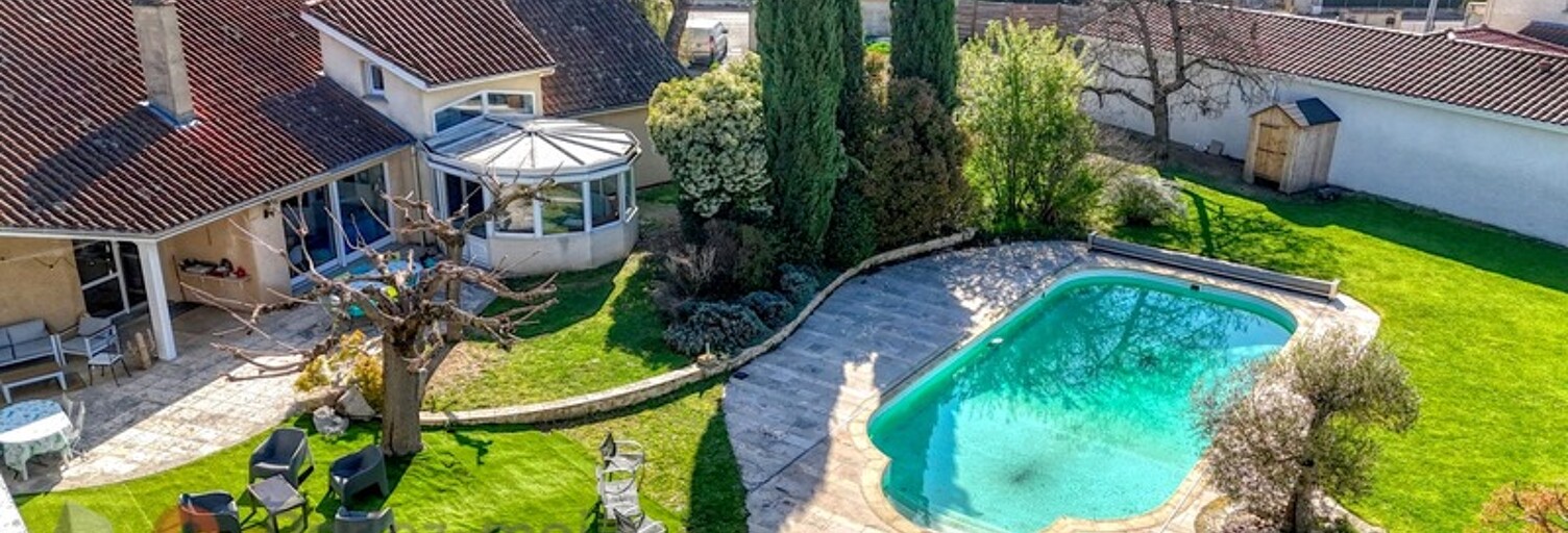 Maison 11 Pièces 270 m² à vendre à Montrond-les-Bains (42210)