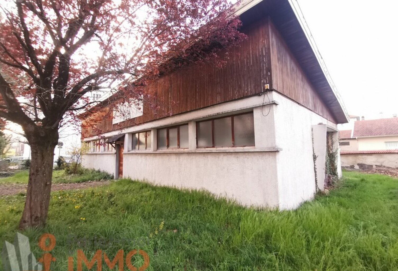 Villa — photo 1