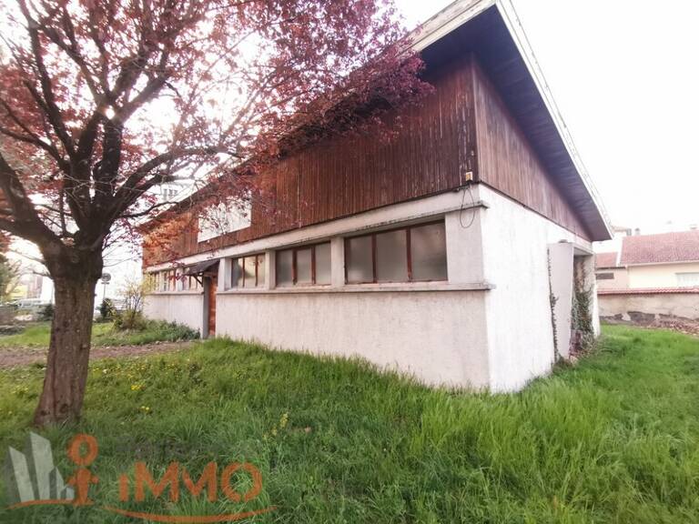 Villa — photo 1