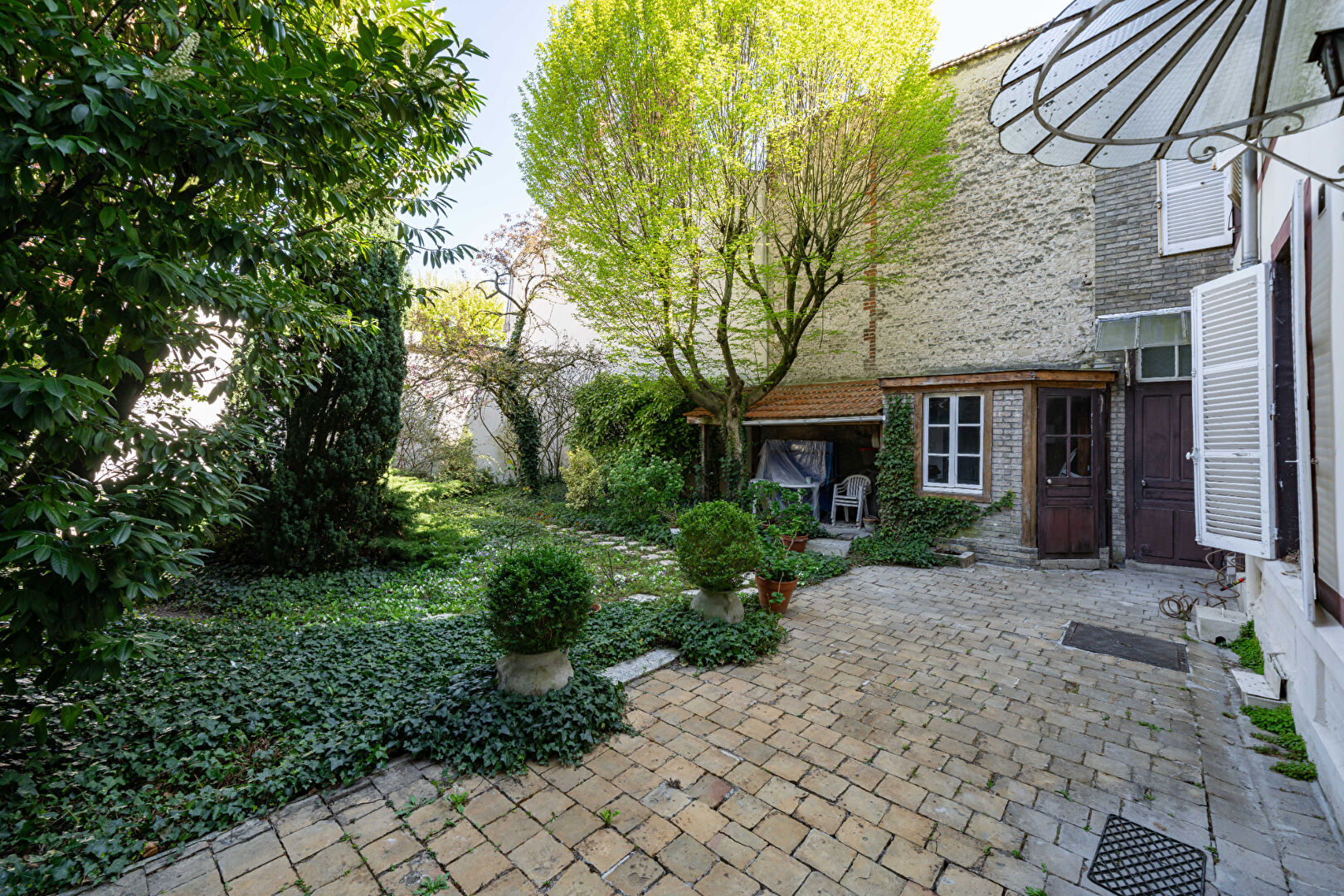Villa / Maison 11 pièces  à vendre Reims 51100