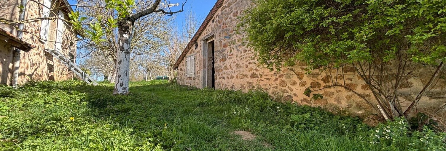 Maison 8 Pièces 242 m² à vendre à Châtel-Montagne (03250)