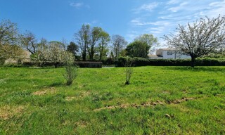 Terrain  622 m² à vendre à Montroy (17220)