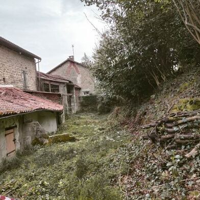 Maison 10 pièces 74015 €