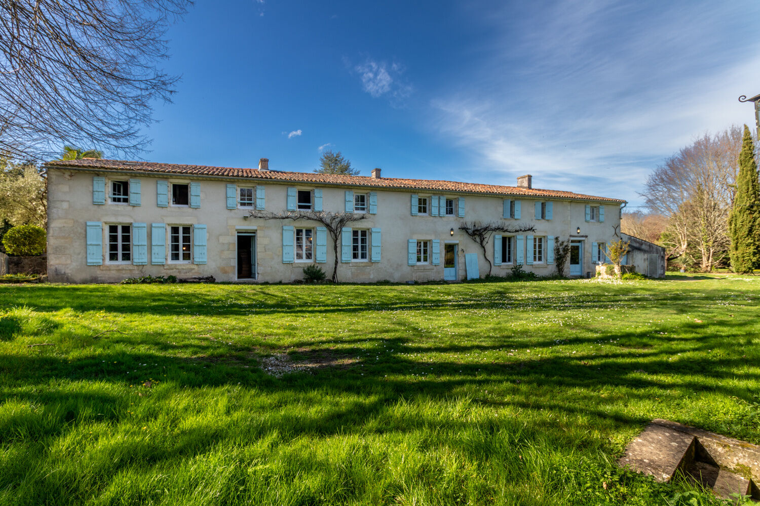 Villa / Maison 12 pièces  à vendre Saujon 17600