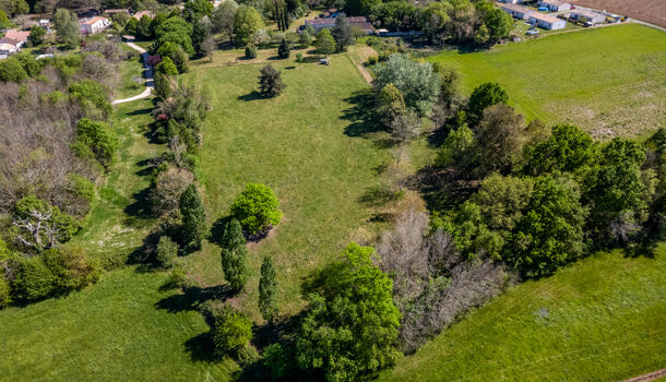 Villa / Maison 12 pièces  à vendre Saujon 17600