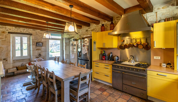 Villa / Maison 12 pièces  à vendre Saujon 17600