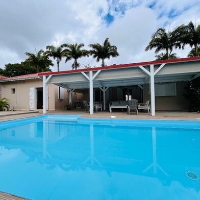 Maison 4 pièces 2600 €