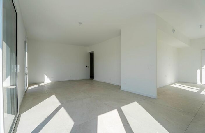Francheville le bas, limite Lyon 5, T4 en attique de 96m² avec terrasse 100 m² — photo 4