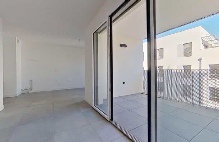 Lyon 9 Docks-Industrie, T3 NEUF de 72 m², avec balcon, belles prestations! — photo 3