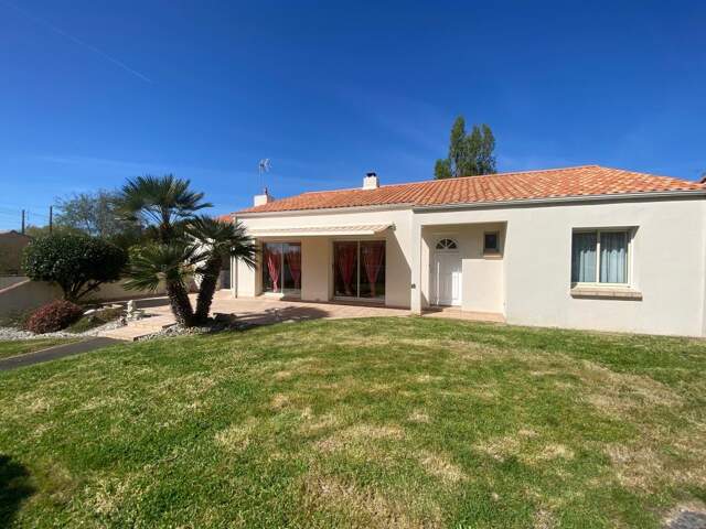 Maison À Vendre — photo du bien