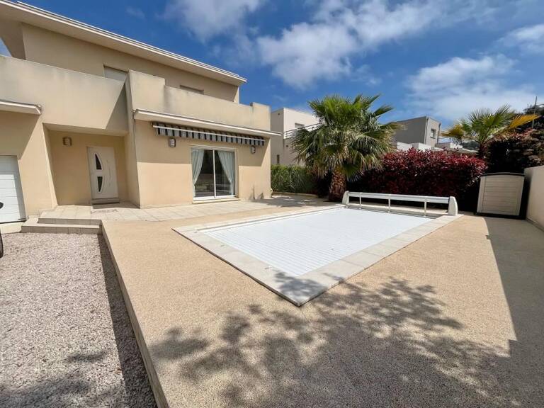 Villa T5 avec garage et piscine — photo 1