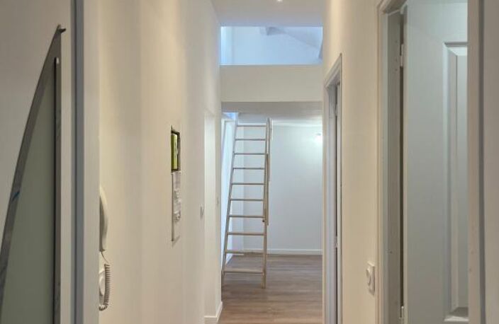 Appartement À Vendre — photo 2