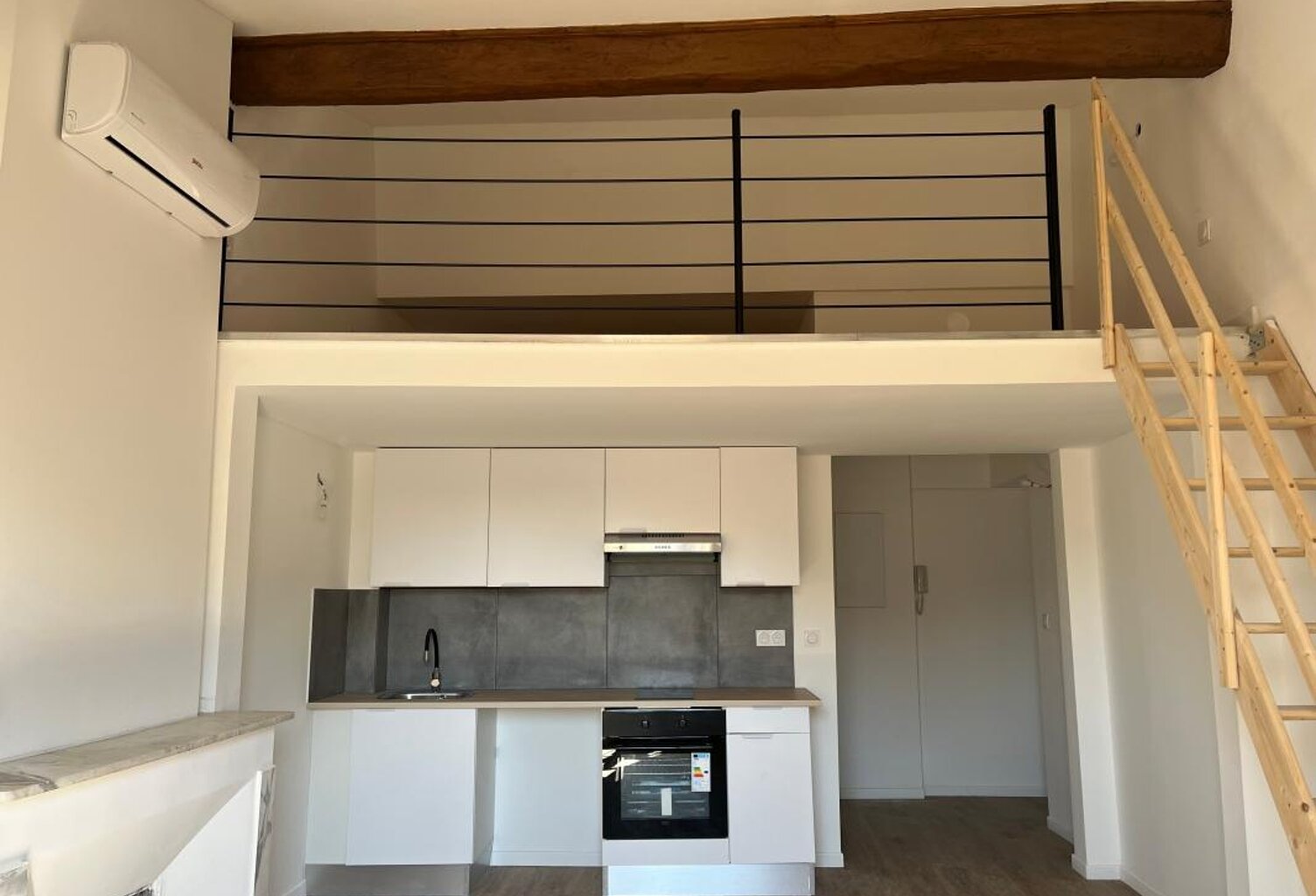 Appartement À Vendre — photo 1
