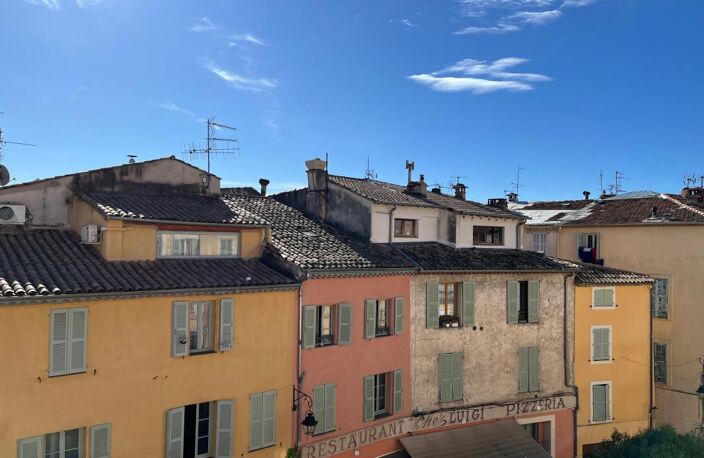 Appartement À Vendre — photo 2