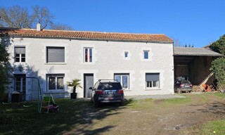Maison 8 Pièces 212 m² à vendre à Bernay-Saint-Martin (17330)