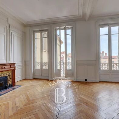 Appartement 4 pièces 790000 €
