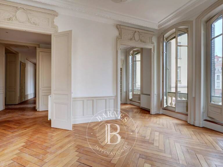 Lyon 5 - Saint Jean - Appartement de 139 m²  - bureau - 3 chambres — photo 1