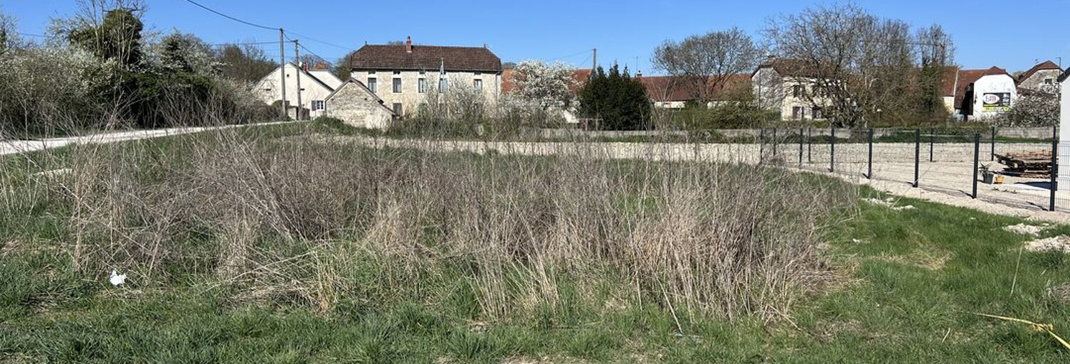 Terrain  593 m² à vendre à Til-Châtel (21120)