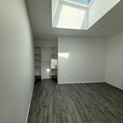 Maison 4 pièces 1410 €