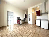 IMMEUBLE  7 APPARTEMENTS ET UN COMMERCE NANTES  - BAS DE CHANTENAY — photo 2
