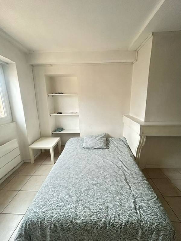 Location Studio 20 m² à Lyon 2 700 ¤ CC /mois