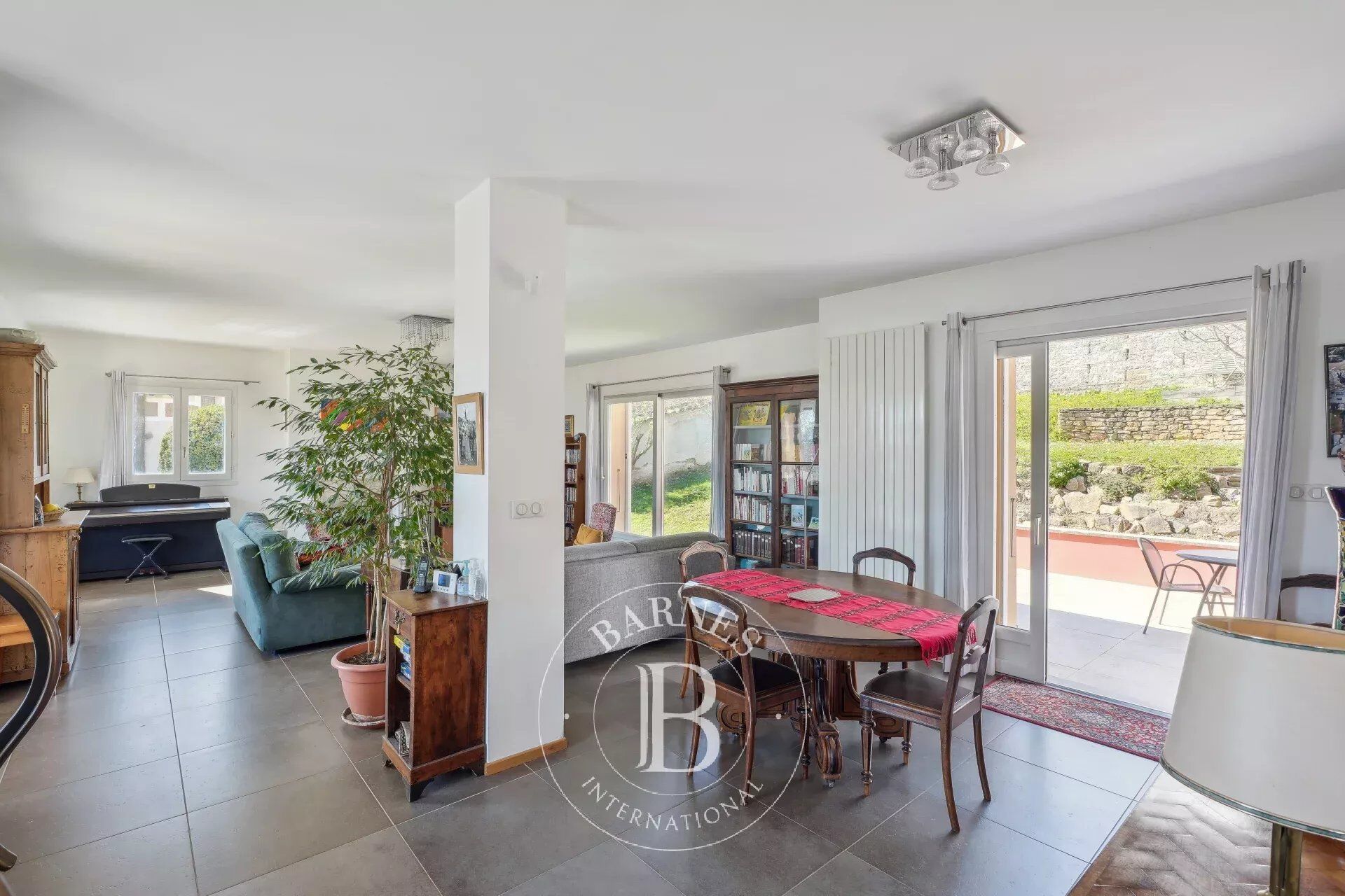 Maison S T8
