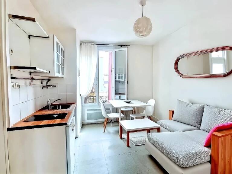 EXCLUSIVITÉ - 2 Pièces Métro Hoche – Idéal Investisseur ou Premier Achat — photo 1