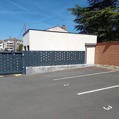 Garage  11200 €