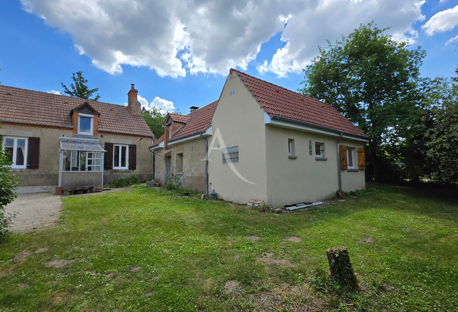 Fermette rénovée  en deux maisons  d'habitatons  Saint Martin d'Abbat — photo 1