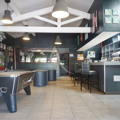 Commerce 18 pièces 724500 €