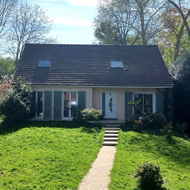 Maison 8 pièces 470200 €