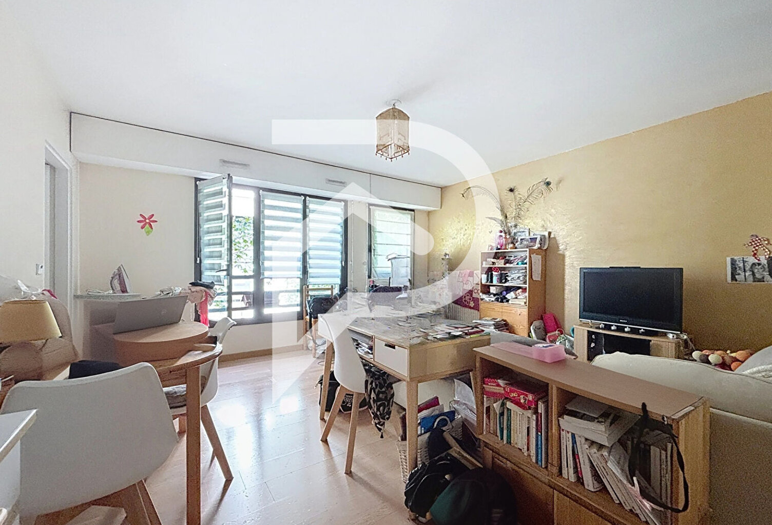 Appartement Suresnes 3 pièce(s) 70 m2 - Cave - parking — photo 1