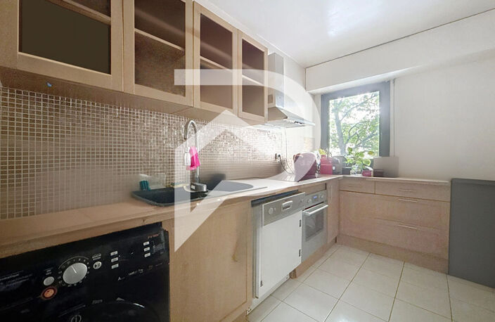 Appartement Suresnes 3 pièce(s) 70 m2 - Cave - parking — photo 3