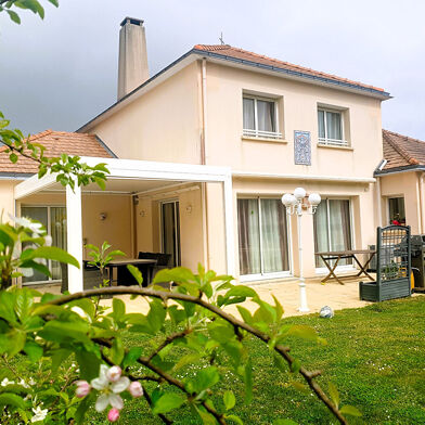 Maison 7 pièces 1240000 €