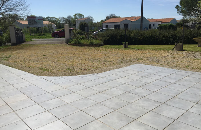 BOUHET — photo 4