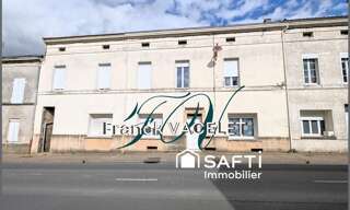 Immeuble  263 m² à vendre à Lamothe-Landerron (33190)