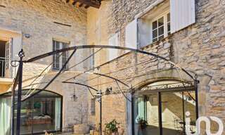 Maison 9 Pièces 320 m² à vendre à Clarensac (30870)