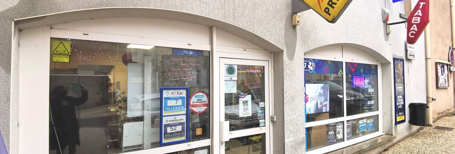 Commerce  50 m² à vendre à Félines (07340)