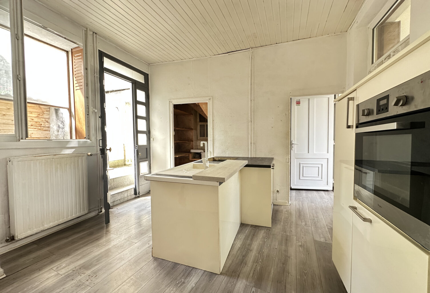 Maison de village de 67m2 ~2 Chambres ~ 1 cour de 55 m2 ~ 1 — photo 1