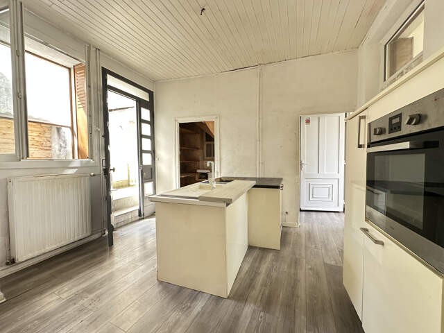 Maison de village de 67m2 ~2 Chambres ~ 1 cour de 55 m2 ~ 1 — photo du bien