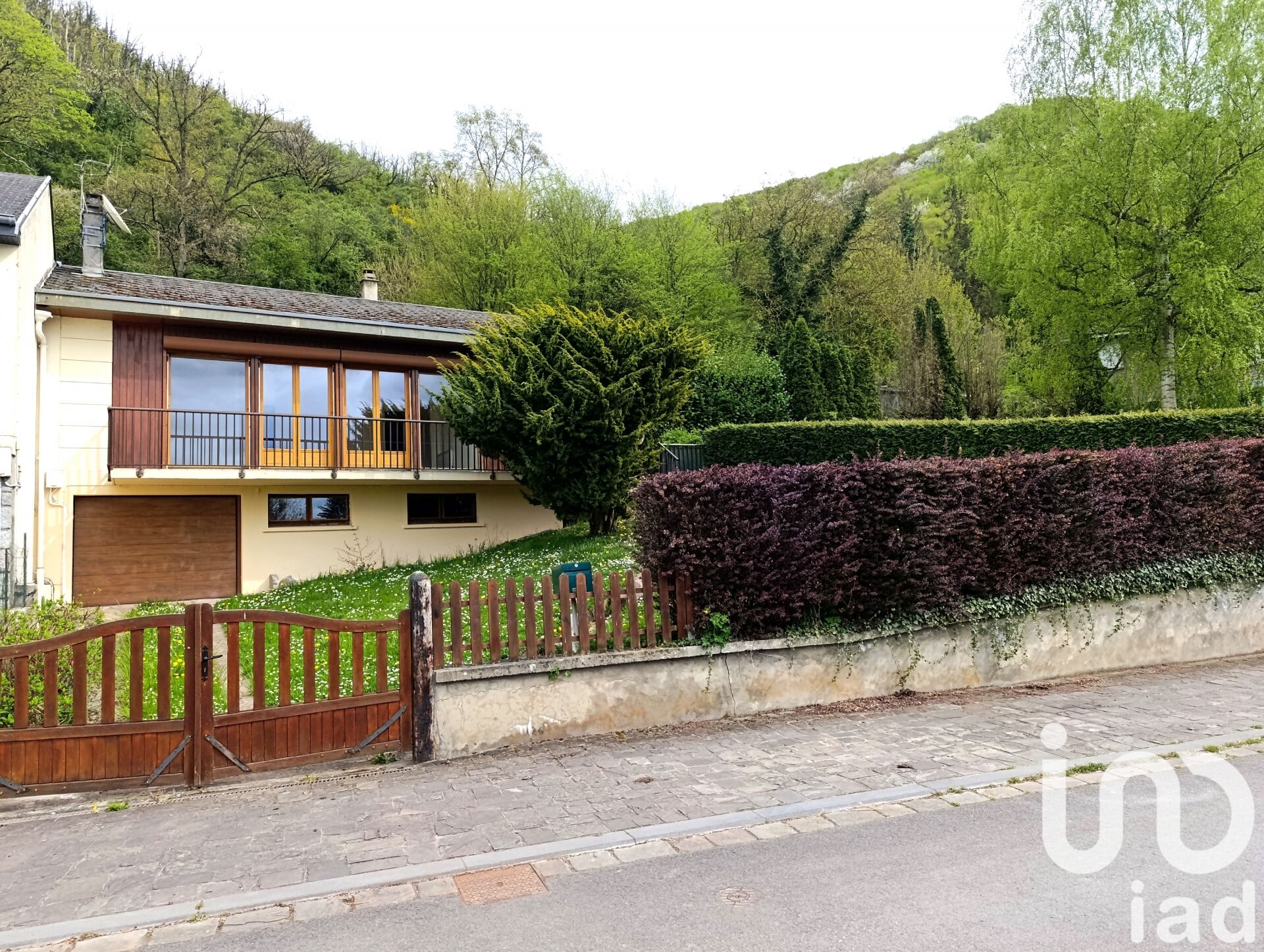 Chooz - 74m² - 5p. - 2ch.