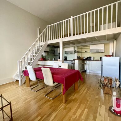 Appartement 3 pièces 240000 €