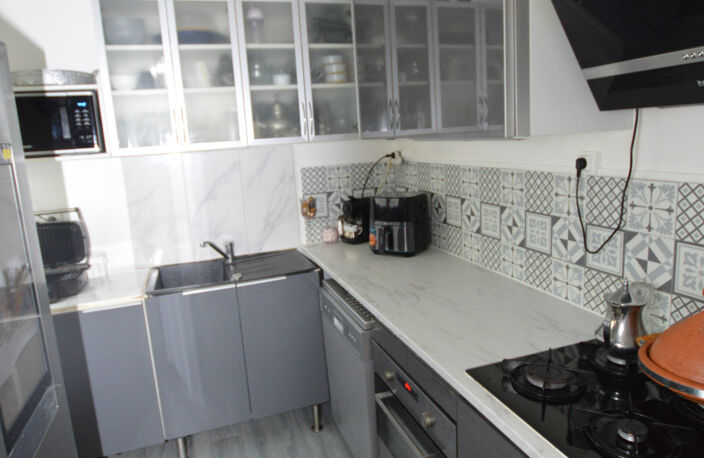 Appartement vendu loué - VAULX EN VELIN — photo 5