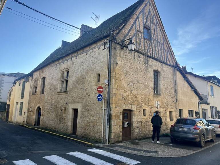 Immeuble   — photo 1